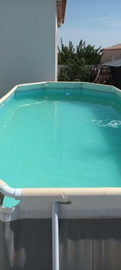 Paisible P2 Pour 4 Voyageurs Villa Saint-Gilles  Ngoại thất bức ảnh
